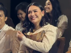 Amanda Manopo Berikan Pesan Haru Melalui Film Jangan Buang Ibu