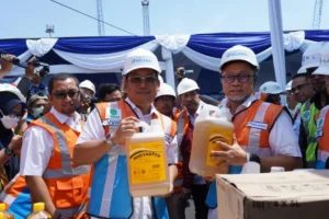 Holding Perkebunan Nusantara Percepat Distribusi Minyak Goreng ke Indonesia Timur melalui Fasilitas Pengemasan Baru