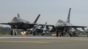 IRGC Kirim 12 Rudal Balistik ke Yordania, Klaim Hancurkan F-16, F-15, F35 Milik AS: Eskalasi Konflik di Timur Tengah