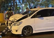 Kecelakaan Tragis: Mobil Tabrak Pemotor dan Tiga Mobil di Duren Sawit, 1 Orang Tewas