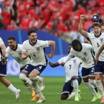 New Zealand Menangkan Seri Melawan Inggris dengan Kemenangan Dramatis