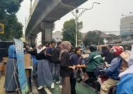 Siswa SMA di Jaksel Meninggal Tertabrak Bus Usai Tersangkut Kabel | KOMPAS SIANG