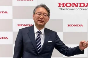 Tekanan Meningkat, CEO Honda Didesak Mundur Oleh Seniornya