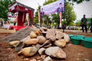 Viral Gedung Kopdes Merah Putih Jadi Lahan Parkir Acara Pemuda, Warga: Nyambung Urip Pak!