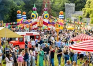 Berkunjung ke St Donat’s Castle: Festival Bohemian yang Memikat di Wales