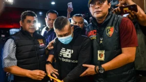 Detik-detik buron kasus penganiayaan berat di Kendari ditangkap polisi | Borgol, Mengungkap Kasus Kekerasan dan Penyalahgunaan