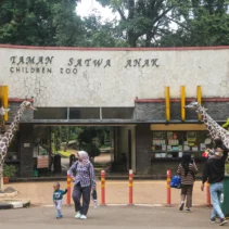 Eksplorasi Ragunan: Destinasi Wisata Keluarga yang Penuh Keceriaan dan Edukasi
