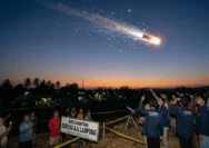 Fenomena Meteor Jatuh Mengguncang Langit Jawa: Apa yang Terjadi?