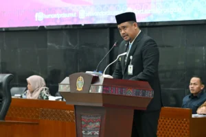 Gubernur Bobby Nasution Tinggalkan Paripurna DPRD Sumut, Sikap Baper Dikecam
