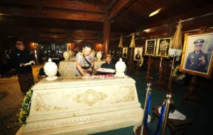 Kapolri Ziarahi Makam Presiden Pertama RI Menjelang Hari Bhayangkara ke-80