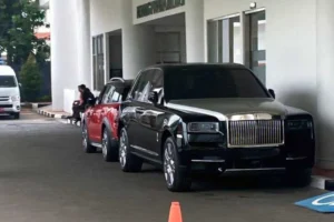 Kejagung Sita Mobil Mewah dalam Kasus Korupsi Izin Tambang di Pontianak