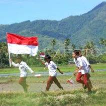 Kenapa Anak Muda Bawa Bendera Lintas Negara di Protes Nasionalnya? Jawabannya Terdapat dalam RedTalks 2026