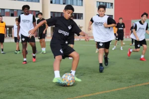 Kesempatan Emas bagi Pesepak Bola Muda Indonesia: Berlatih di Barcelona Lewat WOSPAC