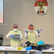 KPK Sita Uang Terkait Bupati Kuansing, Amplop Ditolak Menhut Menjadi Sorotan