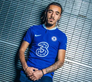 Malo Gusto: Bintang Chelsea yang Jadi Incaran Manchester City dan Kabar Transfer Terbarunya