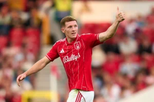 Masa Depan Lucas Bergvall: Kunci untuk Membangun Ulang Midfield Nottingham Forest