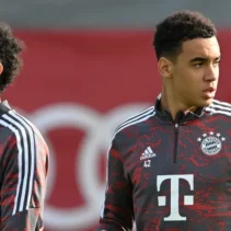 Noussair Mazraoui dan Masa Depannya Bersama Bayern Munich: Apa yang Terjadi Selanjutnya?