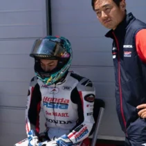 Pedih Jadi Rekan Veda, Pembalap Jepang Tak Enak Hati Kepada Honda Team Asia: Mengapa Rammerstorfer Mengalami Perjalanan Sial di Moto3 2026