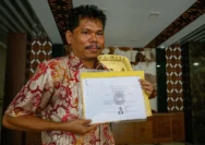 Polemik Ijazah Jokowi: Bonatua Silalahi Terus Minta Salinan ke Dispersip Solo