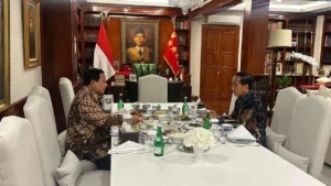 Presiden Prabowo Subianto Sampaikan Ucapan Spesial untuk Jokowi yang Ulang Tahun ke-65, Unggah Poster Hormat