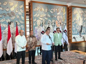 Rupiah Tembus Rp18.000, Airlangga Pastikan Fundamental Ekonomi Kuat [titlebase]