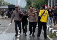 Terbukti Bersalah, Nadiem Dijatuhkan Vonis 10 Tahun Penjara: Kasus Demo Agustus di Serang