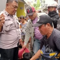 Aksi Dramatis: Pencuri Motor di Klaten Diamankan Warga dan Diinterogasi di Tiang Listrik