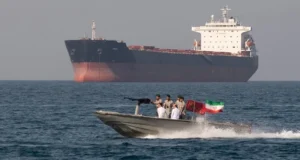 Ancaman Houthi Memicu Krisis Maritim: Arab Saudi Galang 13 Negara untuk Amankan Laut Merah