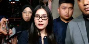 Davina Karamoy 2 Kali Umrah dengan Hanania, Kuasa Hukum Beri Penjelasan