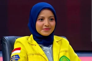 Dramatis! Fathimah Azzahra Memprotes di Depan Polisi: 'Bapak Dengar Saya Enggak?'