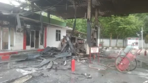 Kebakaran Menghebohkan SPBU Cilendek Bogor: Pengemudi Terluka dan Mobil Hangus