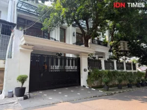 Kejagung Geledah Rumah Eks Jampidsus Febrie, Temukan Barang Bukti Baru Terkait TPPU