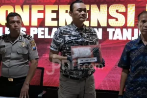 Lanjutkan Bisnis Suami yang Dipenjara, Istri Bandar Narkoba di Surabaya Diringkus dengan Jaringan Narkotika Internasional yang Diketuai Fredy Pratama